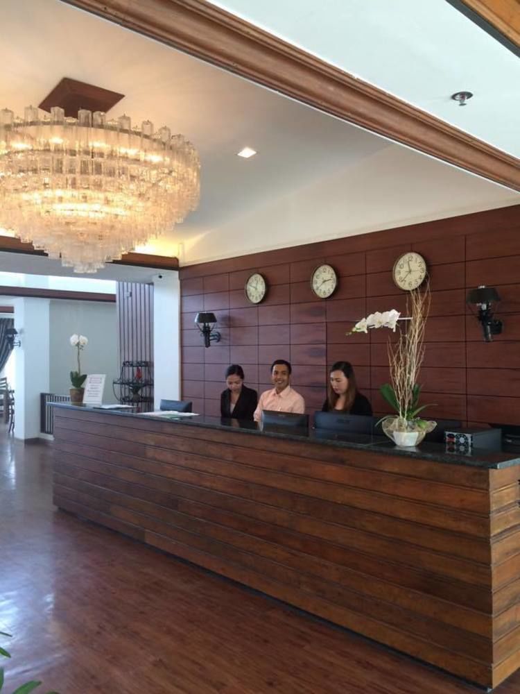 Vista Real Hotel Tagaytay City Exteriér fotografie