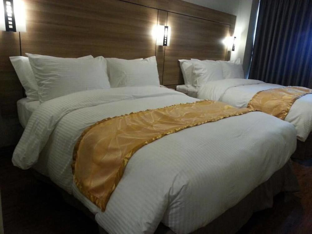 Vista Real Hotel Tagaytay City Exteriér fotografie