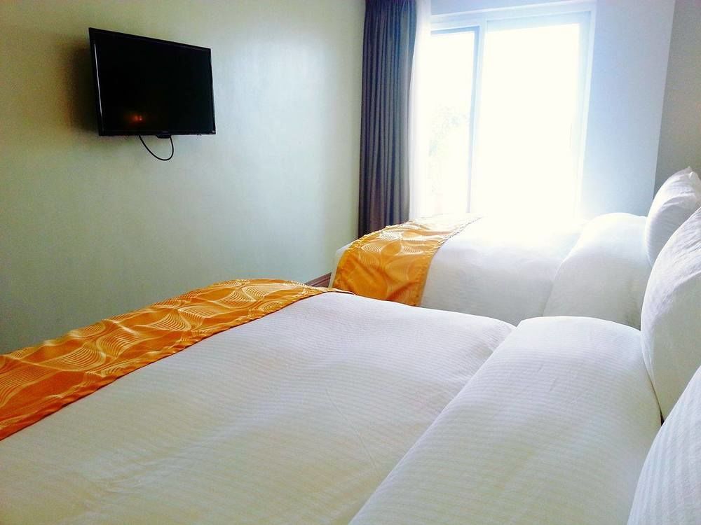 Vista Real Hotel Tagaytay City Exteriér fotografie