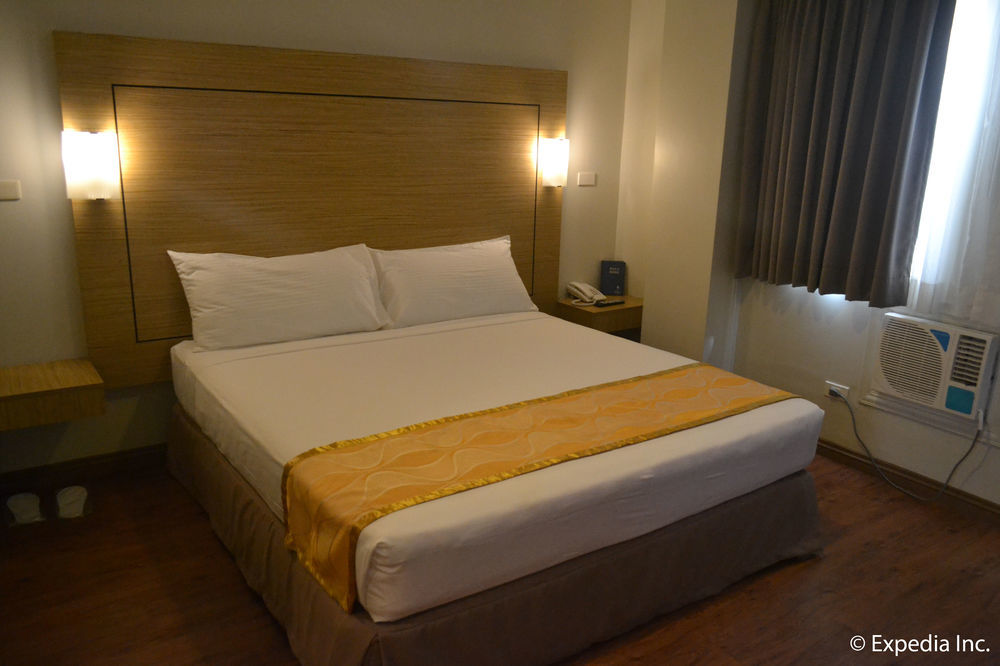 Vista Real Hotel Tagaytay City Exteriér fotografie